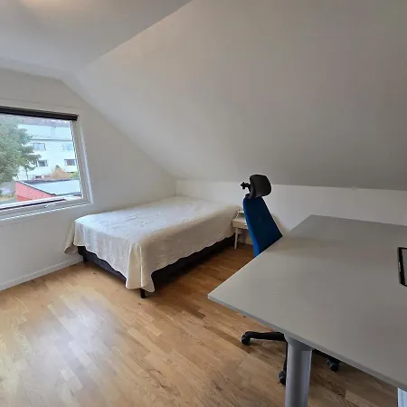 Villa 6 Bedroom House